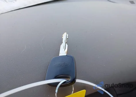 2002 Ford F-150 Lariat/Xl/Xlt from USA, damaged, VIN 1FTRX18L62NA90008